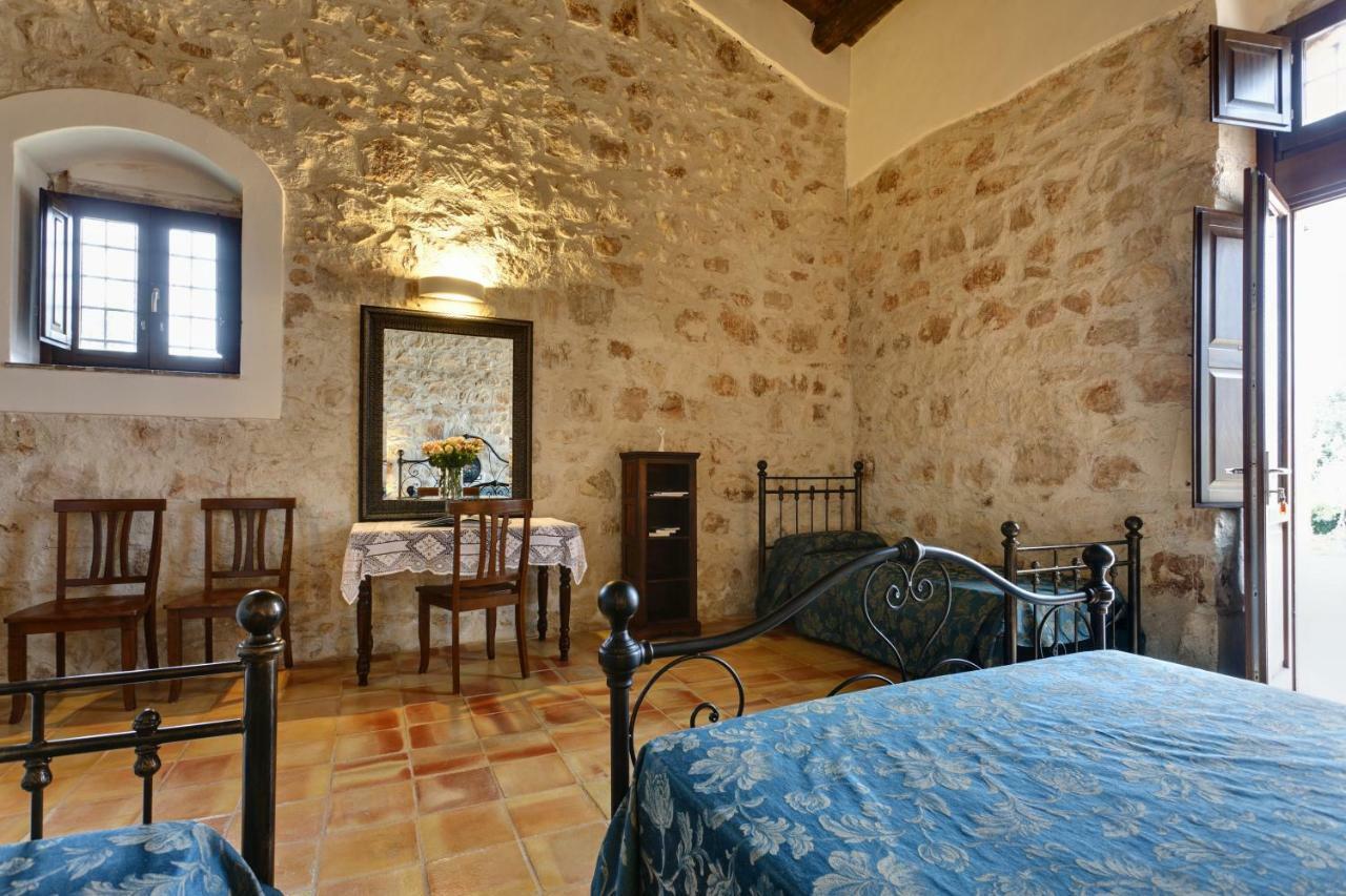 Agriturismo Gaia Villa Noto Habitación foto